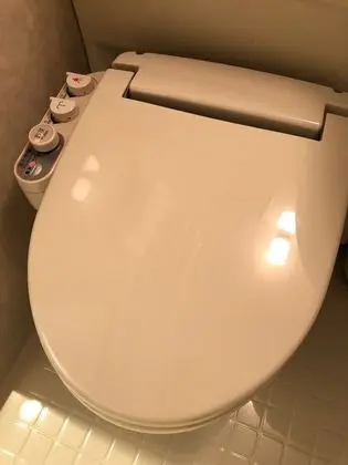 Tek Kişilik Oda, Sigara İçilmez