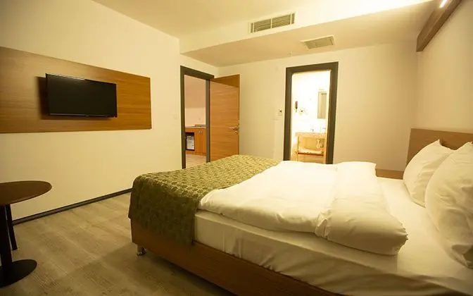 Deluxe Suit 1+1 Oda, Şehir Manzaralı