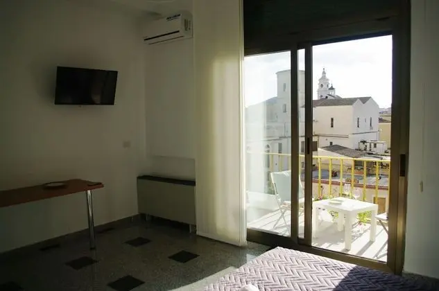 Business Stüdyo, Balkon (2)