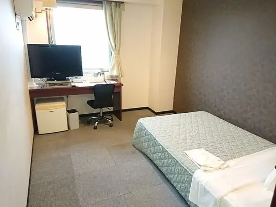 Tek Kişilik Oda, Sigara İçilmez