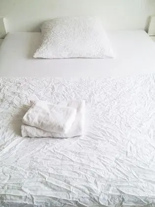 Tek Büyük Yataklı Oda, Ortak Banyo