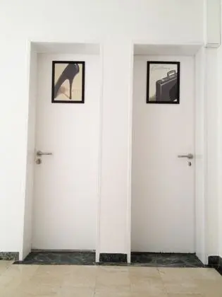 Tek Büyük Yataklı Oda, Ortak Banyo