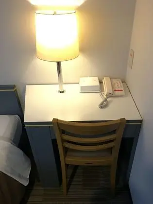 Tek Kişilik Oda, Sigara İçilmez