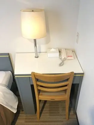 Tek Kişilik Oda, Sigara İçilmez