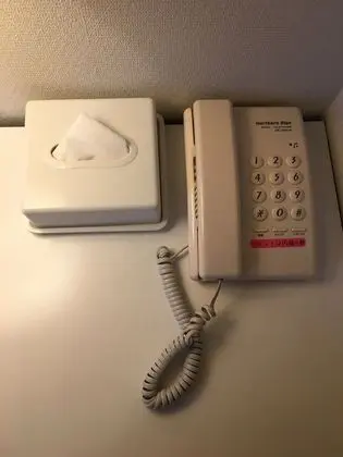 Tek Kişilik Oda, Sigara İçilmez