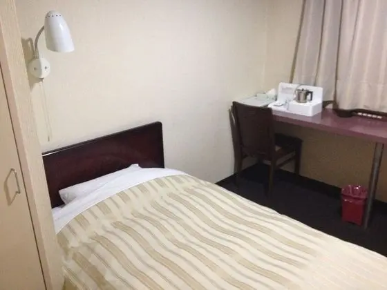 Tek Kişilik Oda, Sigara İçilmez