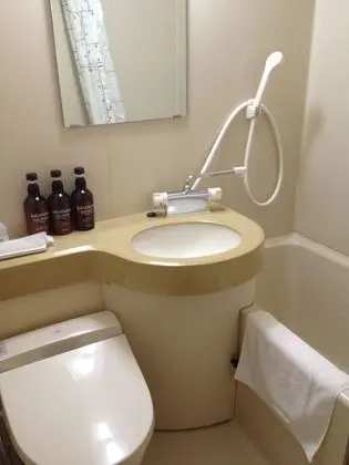 Tek Kişilik Oda, Sigara İçilmez