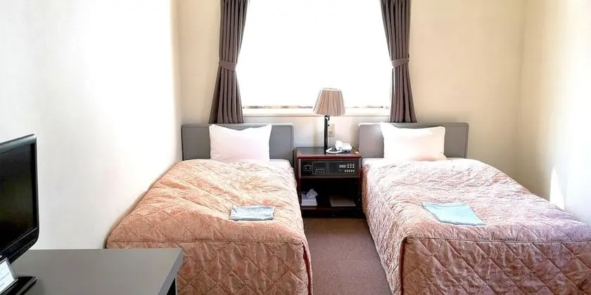 İki Ayrı Yataklı Oda, Sigara İçilebilir (Extra bed can be added for 3 people)