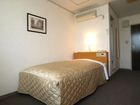 Tek Kişilik Oda, Sigara İçilebilir (Main Building)