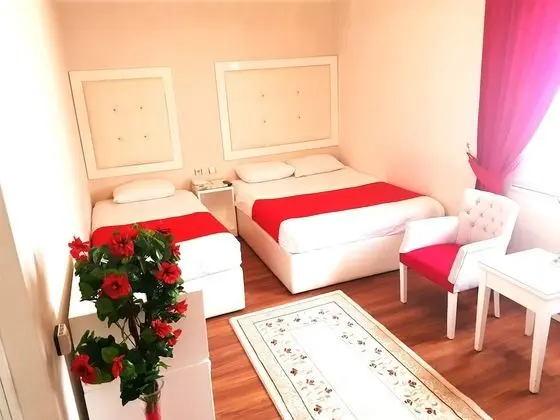 İki Ayrı Yataklı Standard Custom Oda
