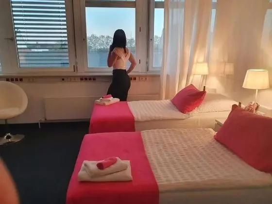 Üç Kişilik Oda