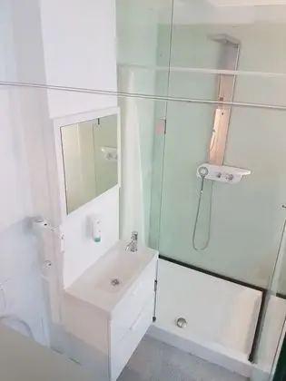 Üç Kişilik Oda