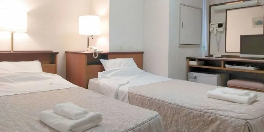 İki Ayrı Yataklı Oda, Sigara İçilmez (no bathroom, Male Only)