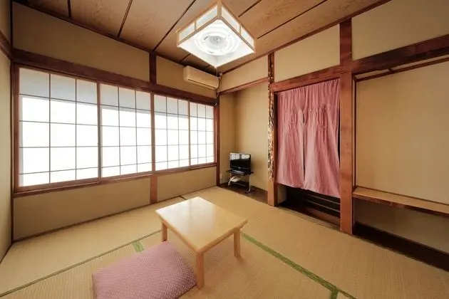 Traditional Oda, Ortak Banyo (Japanese Style, for 1 Guest)