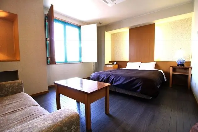Tek Büyük Yataklı Oda (Queen Size Bed)