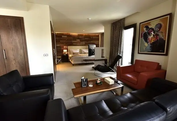 Basic Tek Büyük Yataklı Oda