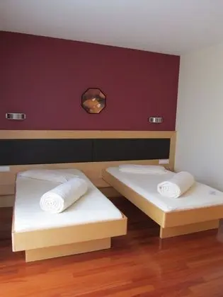 Tek Büyük veya İki Ayrı Yataklı Oda