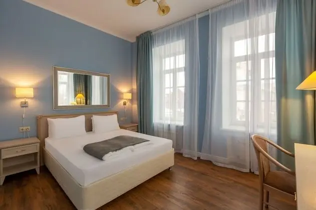 Premium Tek Büyük Yataklı Oda