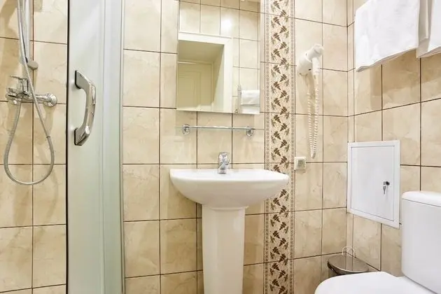 Premium Tek Büyük Yataklı Oda