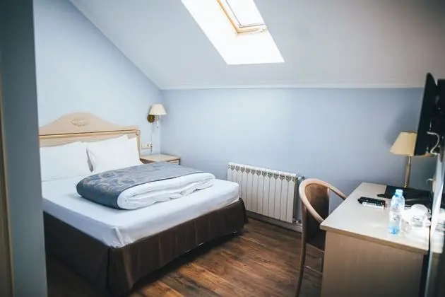Tek Büyük Yataklı Oda (Mansard)