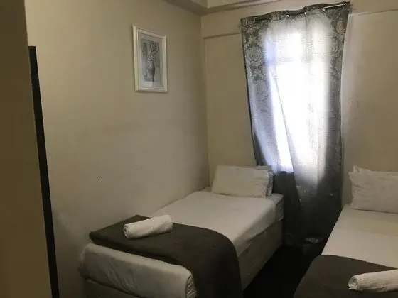 Üç Kişilik Oda