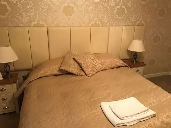 Tek Büyük Yataklı Oda