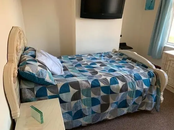 Basic Double Room - Blue Room
