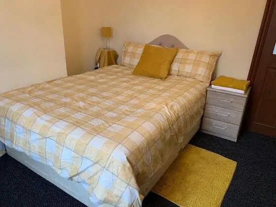 Basic Double Room - Gold Room