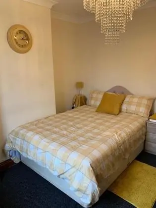 Basic Double Room - Gold Room