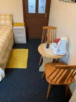 Basic Double Room - Gold Room