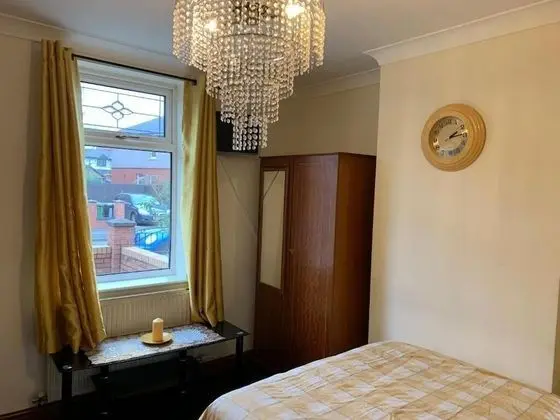 Basic Double Room - Gold Room