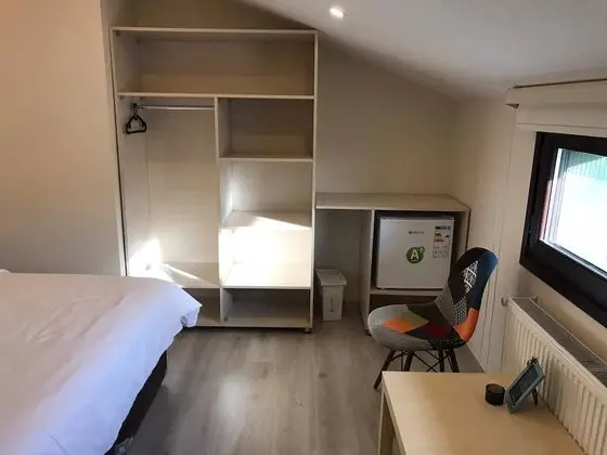 Standard Çatı Katı (Loft), 1 En Büyük (King) Boy Yatak