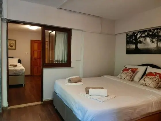 Aile Odası, Bahçe Manzaralı