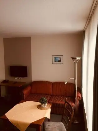 Classic Tek Büyük Yataklı Oda