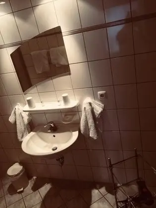 Classic Tek Büyük Yataklı Oda