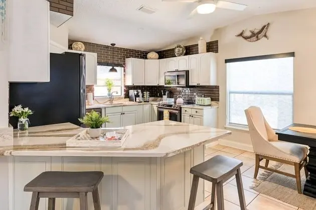 Ev (Butler Beach Bungalow)