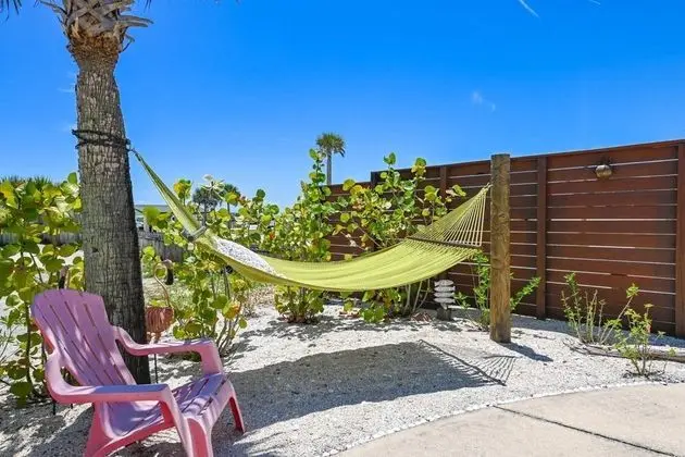 Ev (Butler Beach Bungalow)