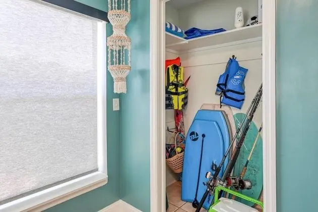 Ev (Butler Beach Bungalow)