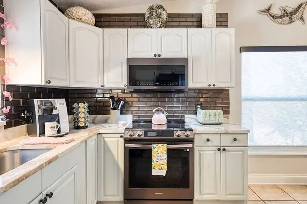 Ev (Butler Beach Bungalow)