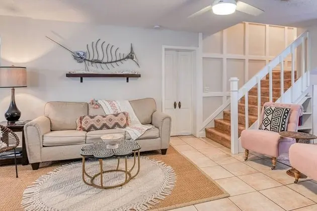 Ev (Butler Beach Bungalow)