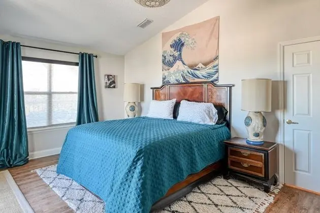 Ev (Butler Beach Bungalow)