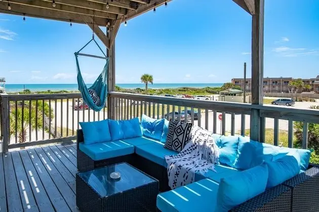 Ev (Butler Beach Bungalow)