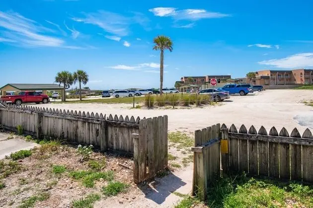 Ev (Butler Beach Bungalow)
