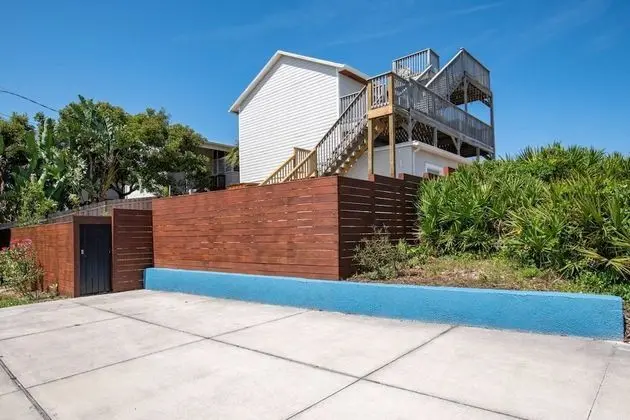 Ev (Butler Beach Bungalow)