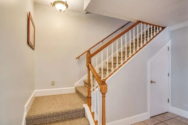 Ev (Chiquita Sun House)