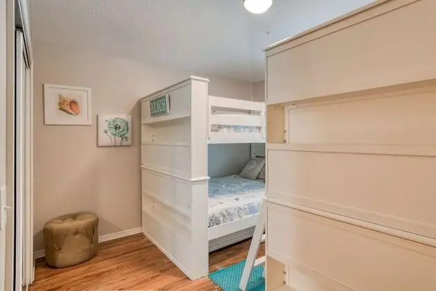 Ev (Chiquita Sun House)