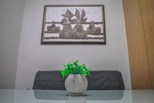 Butler's BnB (A) @ Trees Residences