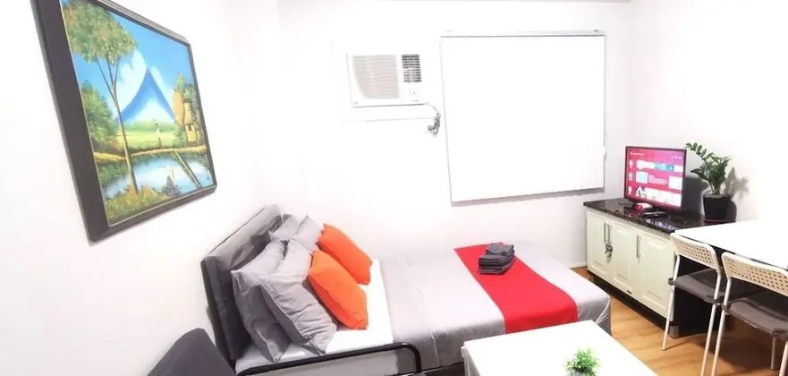 Butler's BnB (B) @ Trees Residences