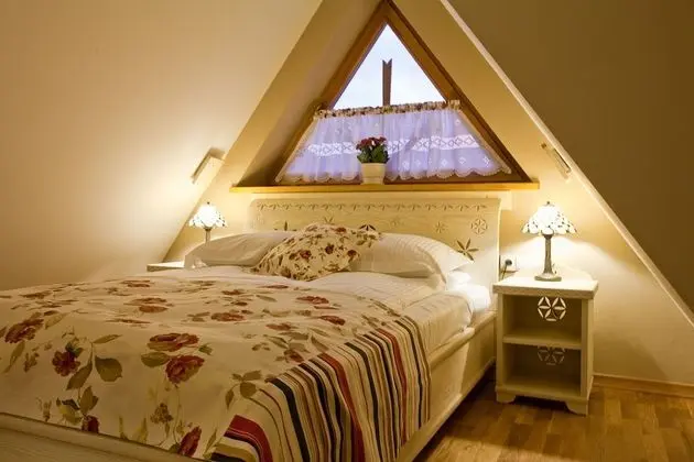 Tek Büyük Yataklı Oda