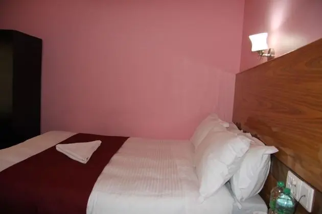 Deluxe Tek Büyük Yataklı Oda, 1 Yatak Odası, Sigara İçilebilir, Dağ Manzaralı
